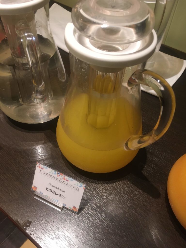 ANAクラウンプラザホテル沖縄ハーバービュー朝食ヒラミレモン