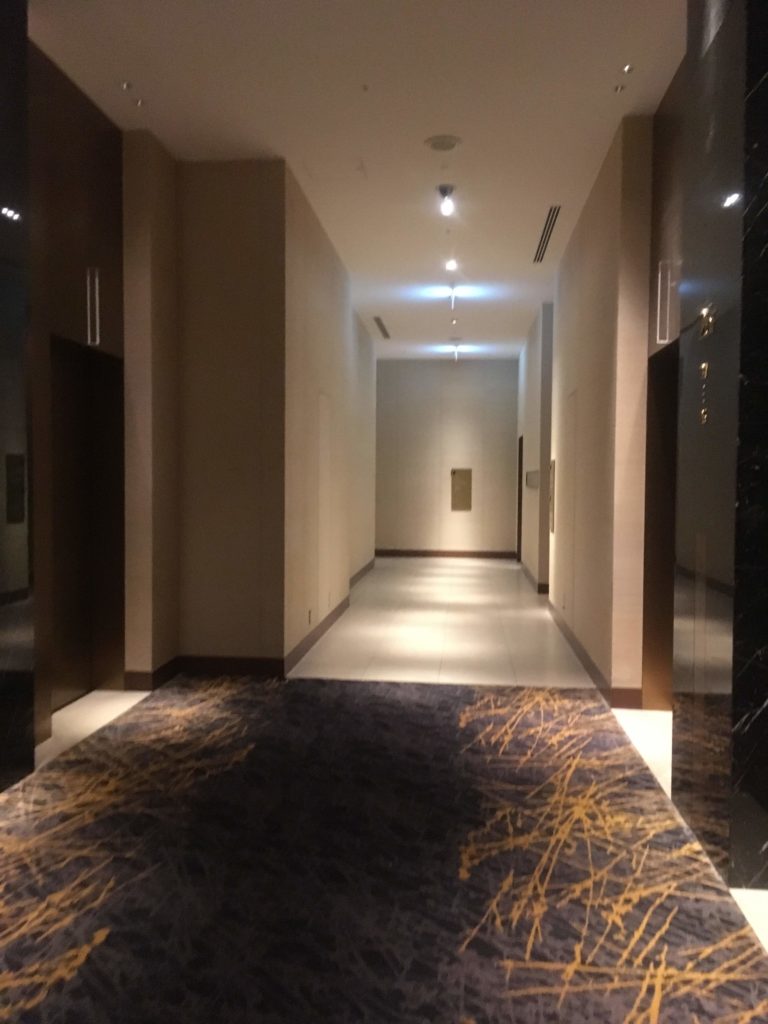 ウェスティンホテル仙台エグゼクティブクラブラウンジ廊下