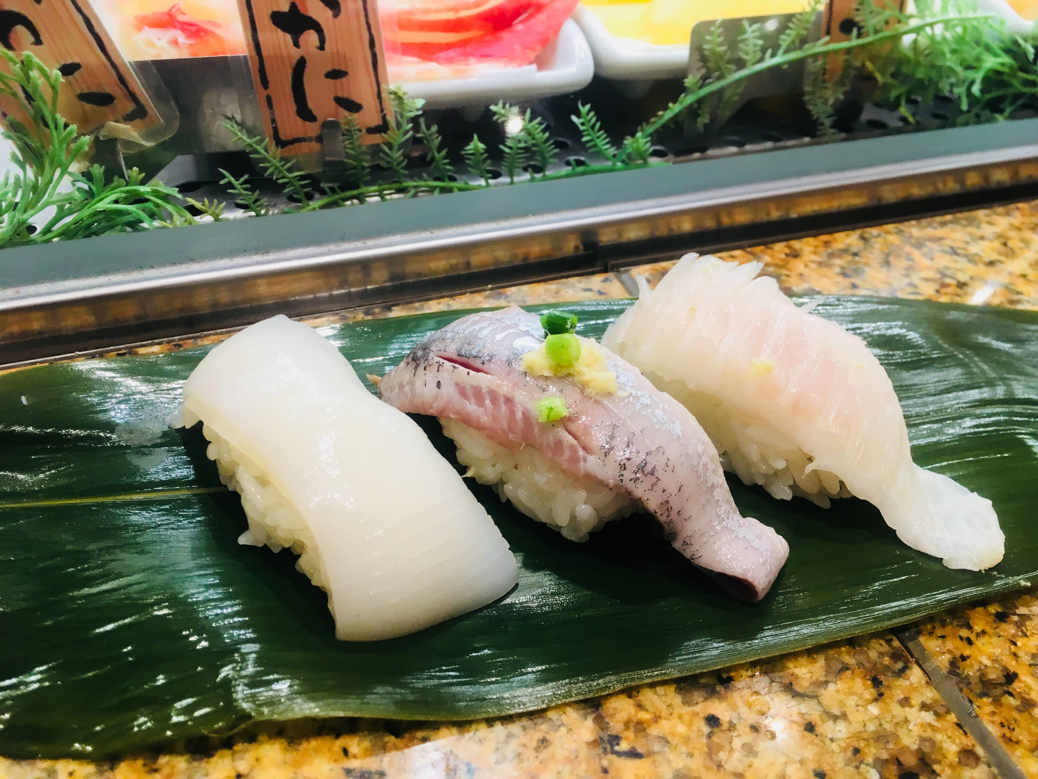 東京駅の改札出てすぐ北海道の味 函館立喰寿司函太郎でうまい鮨を Mayotano