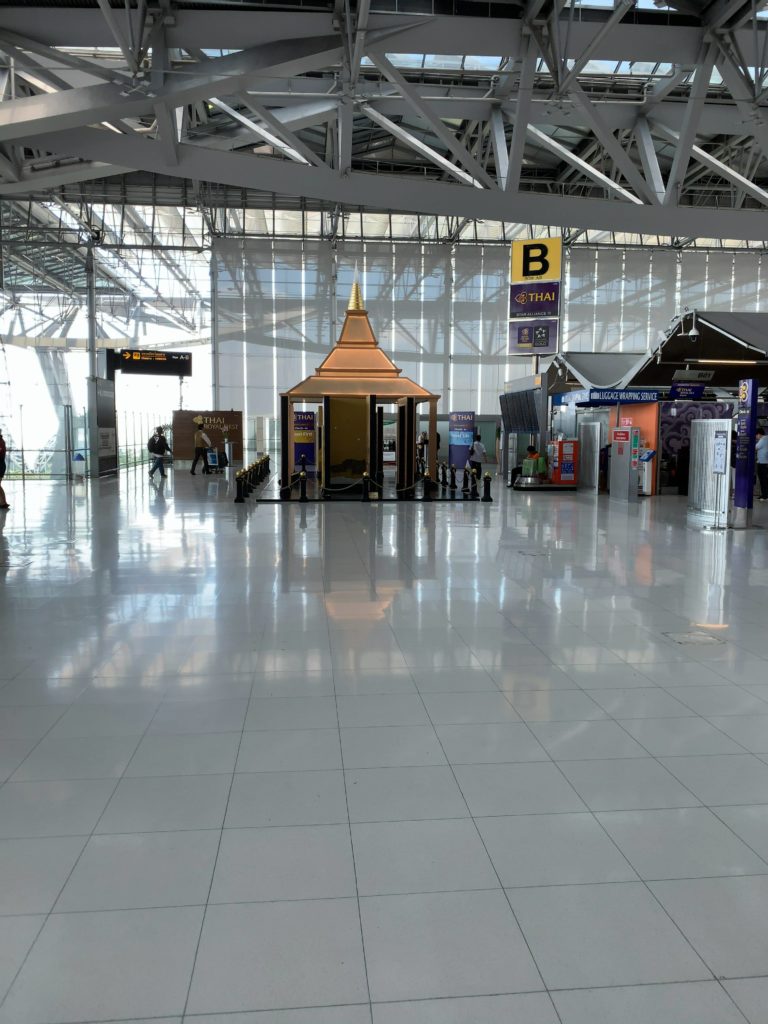 スワンナプーム国際空港タイ航空ロイヤルシルクラウンジ